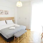 Urban Kalamitsa Apartment *